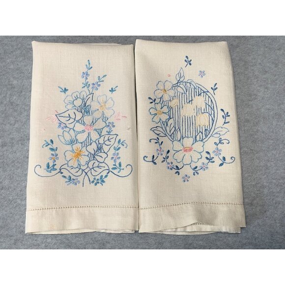 Vintage Hand-Embroidered Floral Linen Finger Towel Set Delicate Patterns & Soft - Picture 1 of 10